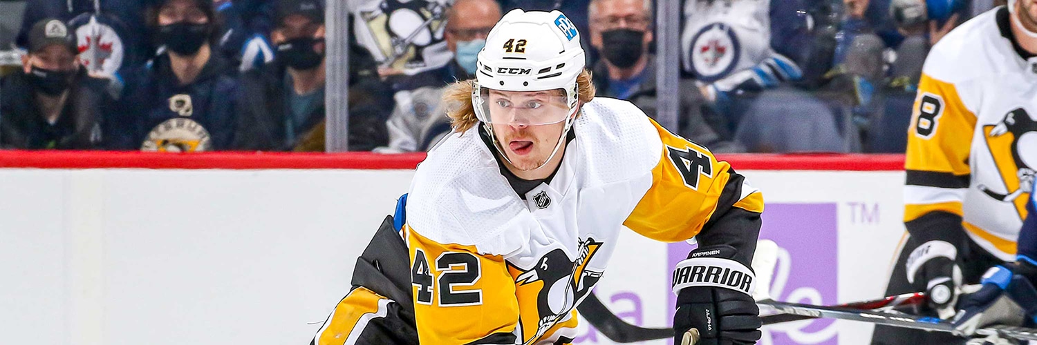 Kasperi Kapanen Action Shot