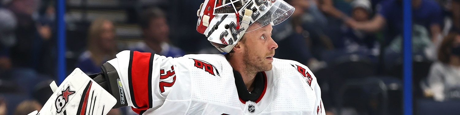Antti Raanta Action Shot