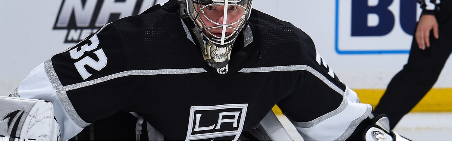 Jonathan Quick Action Shot