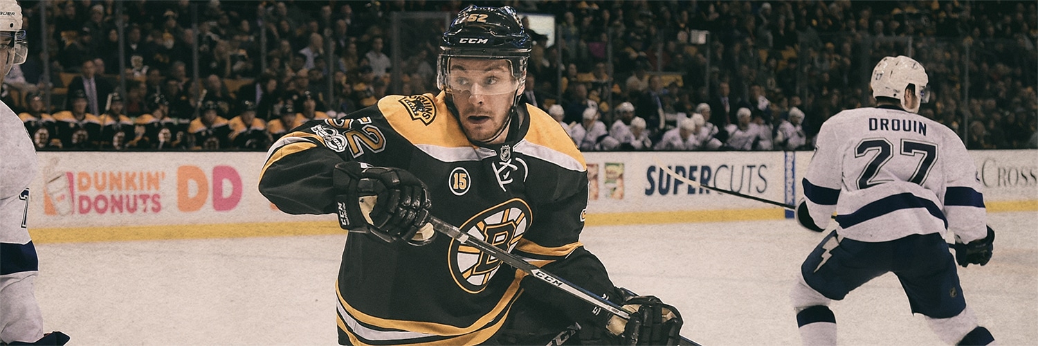 Sean Kuraly Action Shot